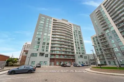 Condo Apartment in Toronto