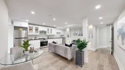 Duplex in Toronto