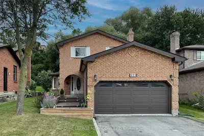 Detached in Oshawa