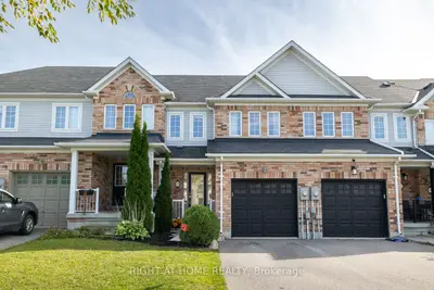 Att/Row/Townhouse in Clarington