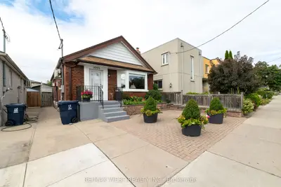 Detached in Toronto