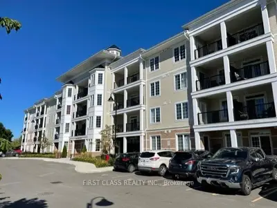 Condo Apartment in Clarington