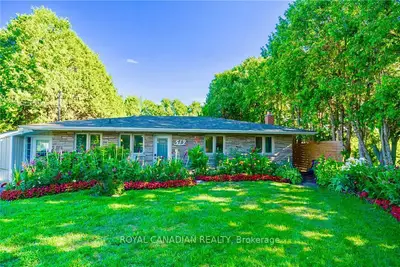 Detached in Oshawa