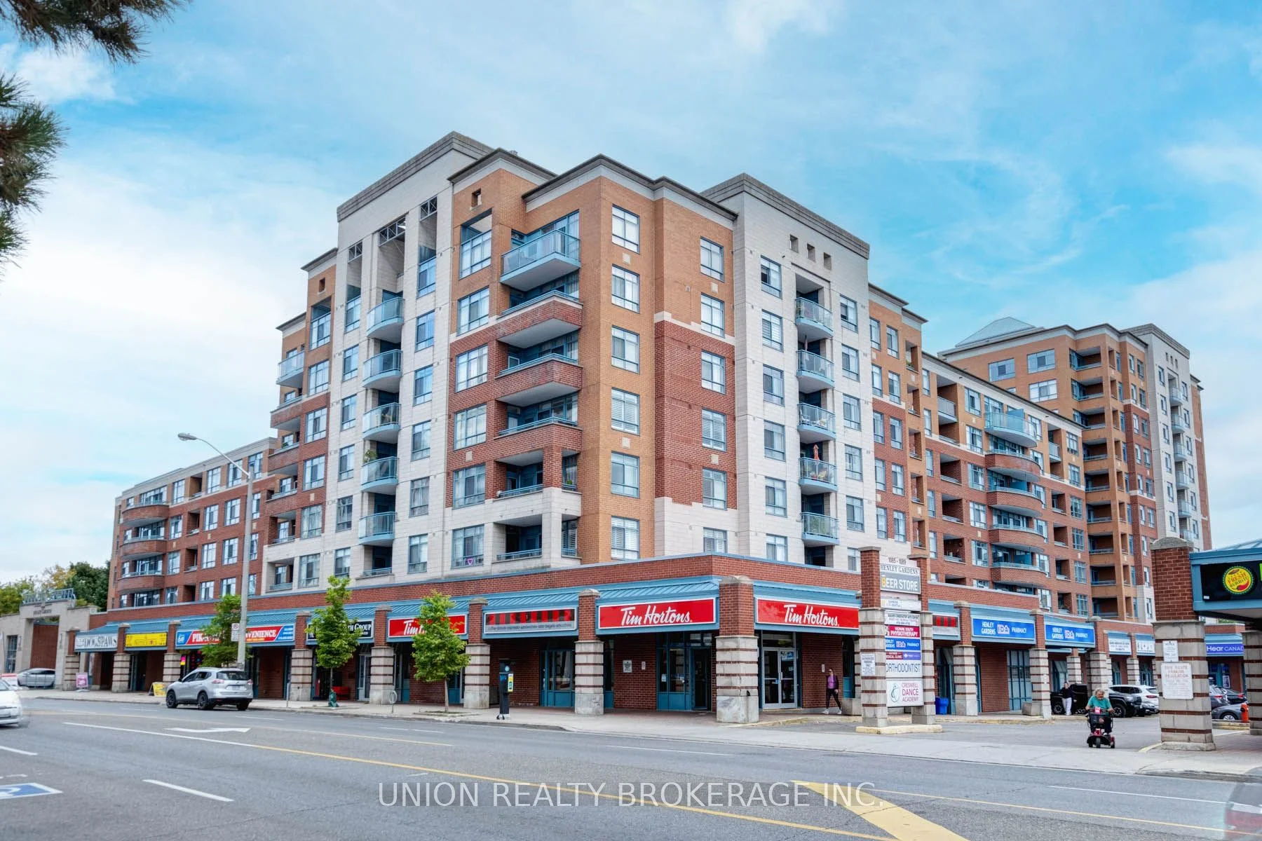 Condo Apartment in Toronto