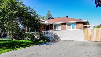 Detached in Oshawa