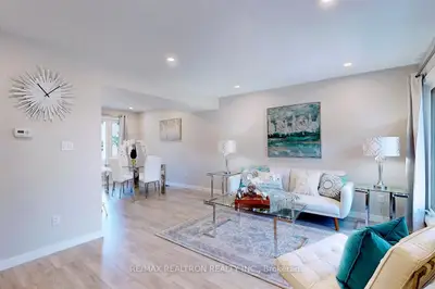 Condo Townhouse in Whitby