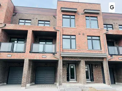 Condo Townhouse in Pickering