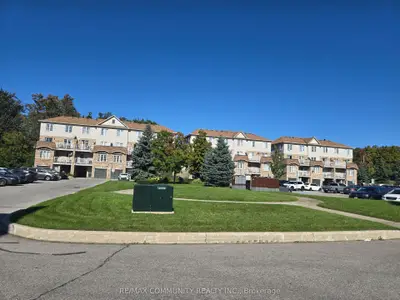Condo Townhouse in Toronto
