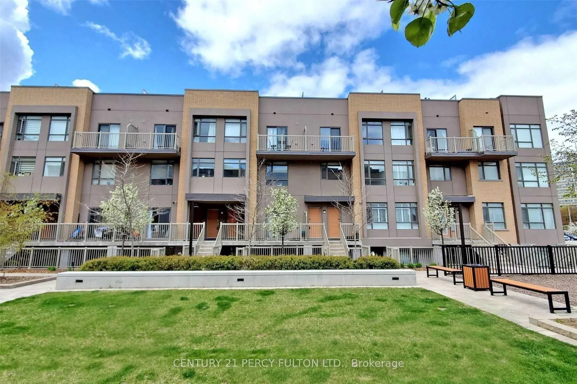 Condo Townhouse in Toronto
