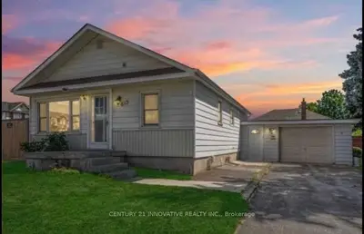 613 Mary Street E, Whitby, On L1n 2r2
