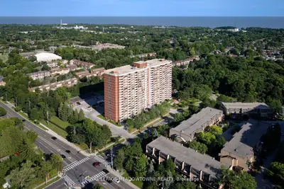 Condo Apartment in Toronto