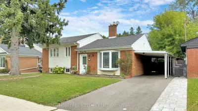 Detached in Toronto