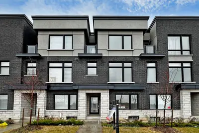 Att/Row/Townhouse in Pickering