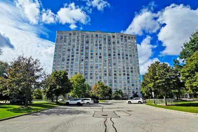 Condo Apartment in Toronto