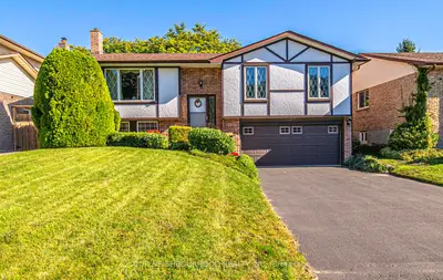 Detached in Oshawa