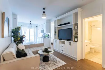 Condo Townhouse in Pickering