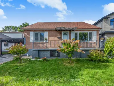 Detached in Toronto