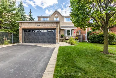Detached in Pickering