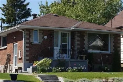 Detached in Oshawa