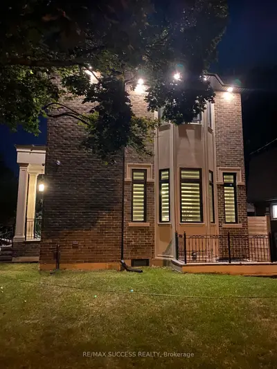 Detached in Toronto
