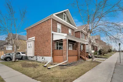 Detached in Oshawa