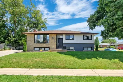 403 Annes Street Lower, Whitby, On L1n 5k4