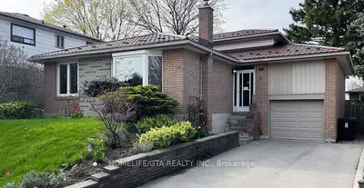 Detached in Toronto