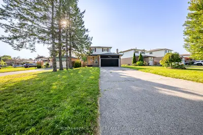 Detached in Oshawa