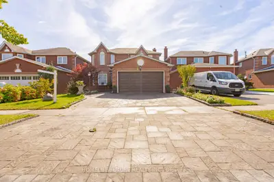 Detached in Pickering