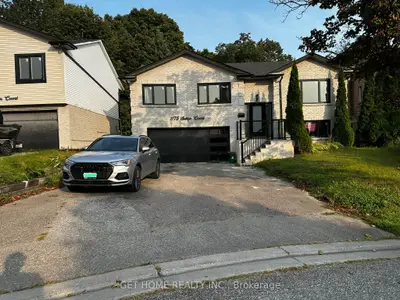 Detached in Oshawa