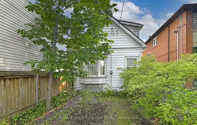 Detached in Toronto