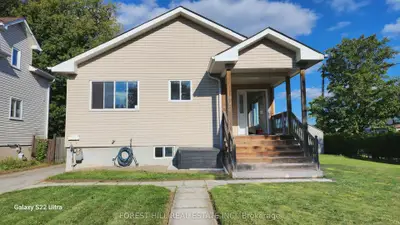 Detached in Oshawa