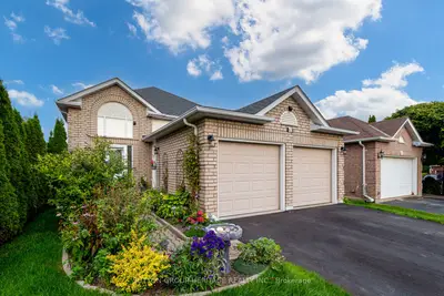 Detached in Clarington