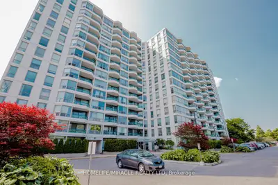 Condo Apartment in Toronto