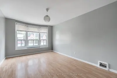 Upper Level in Toronto