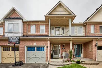 Att/Row/Townhouse in Ajax