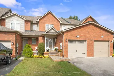 Att/Row/Townhouse in Clarington