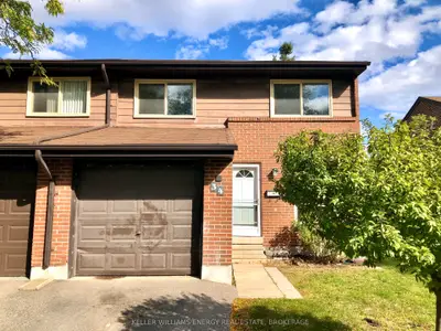 Condo Townhouse in Oshawa
