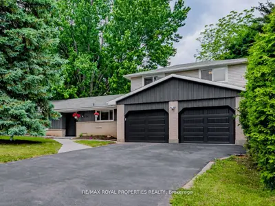 Detached in Oshawa