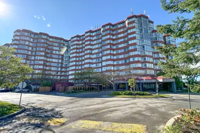Condo Apartment in Toronto