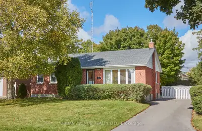 Detached in Oshawa