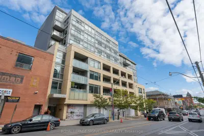 Condo Apartment in Toronto