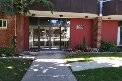 Co-op Apartment in Toronto