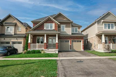 Detached in Oshawa