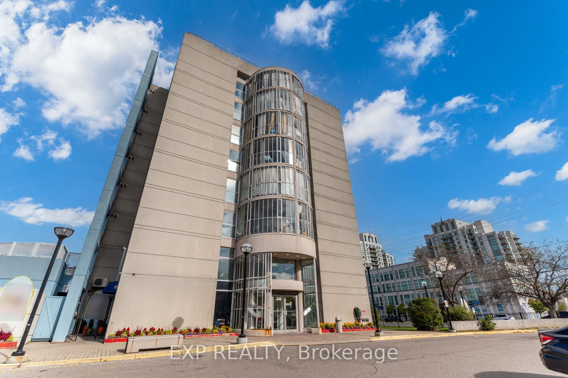 Condo Apartment in Toronto