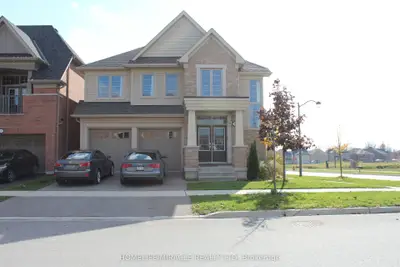 Detached in Oshawa