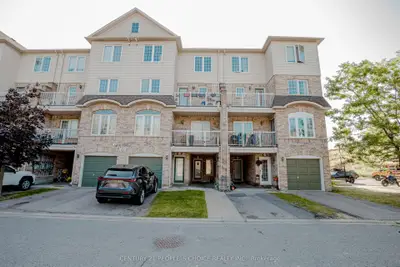 Condo Townhouse in Toronto