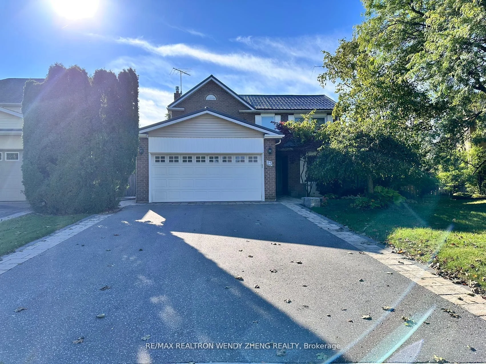 Detached in Whitby