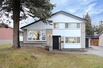 Detached in Oshawa