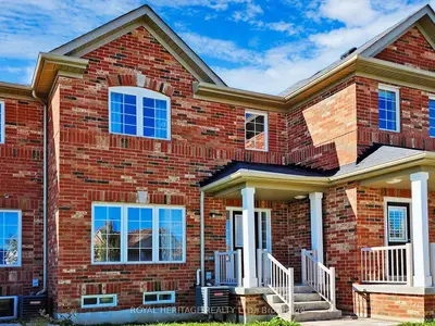 Att/Row/Townhouse in Ajax